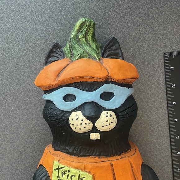 Black Cat in Pumpkin Costume Statue - Picture 2 of 7